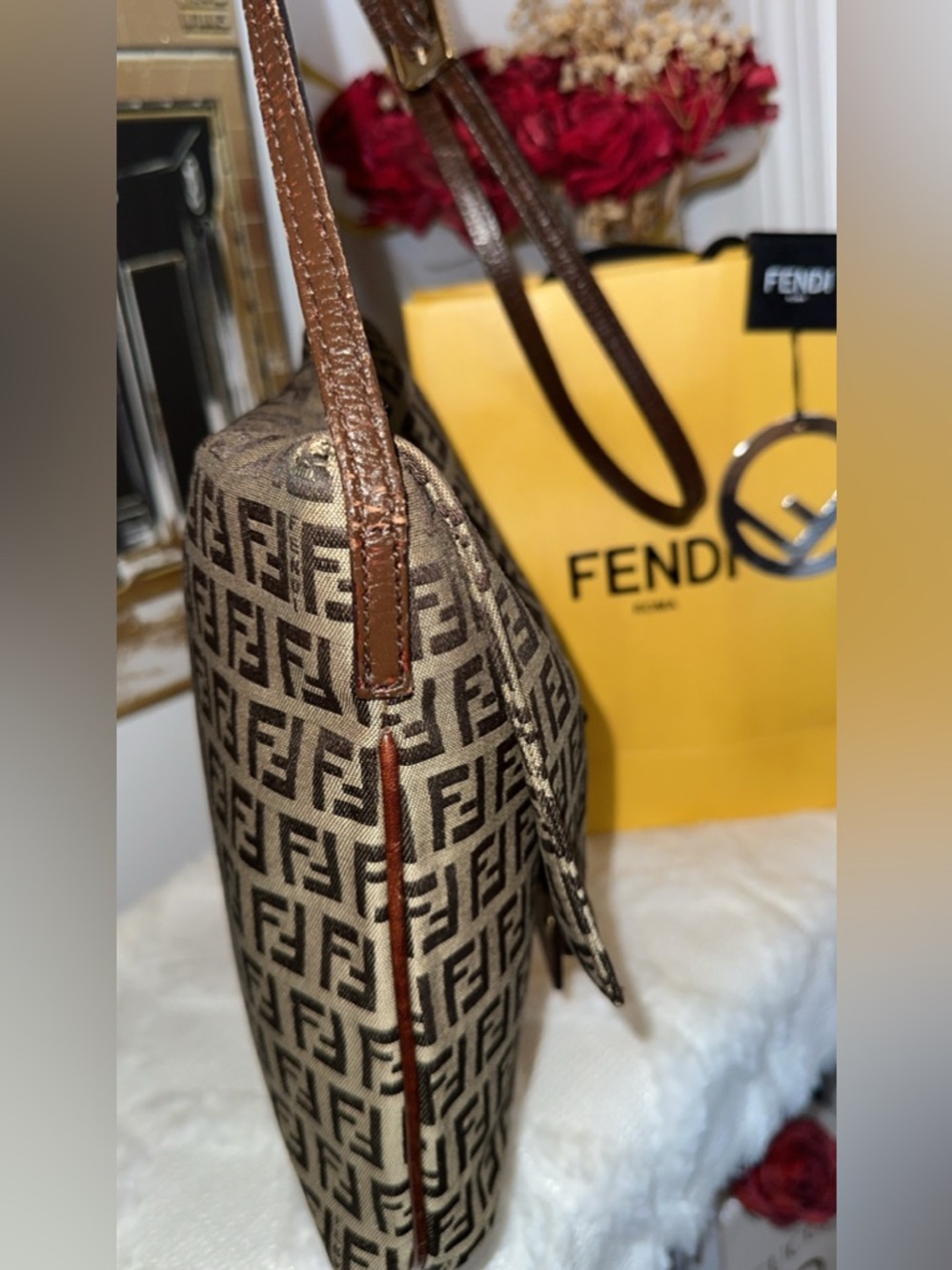 Fendi Brown FF Zucchino Canvas Shoulder or crossbody Bag with Dark Brown Trim - Picture 3 of 12